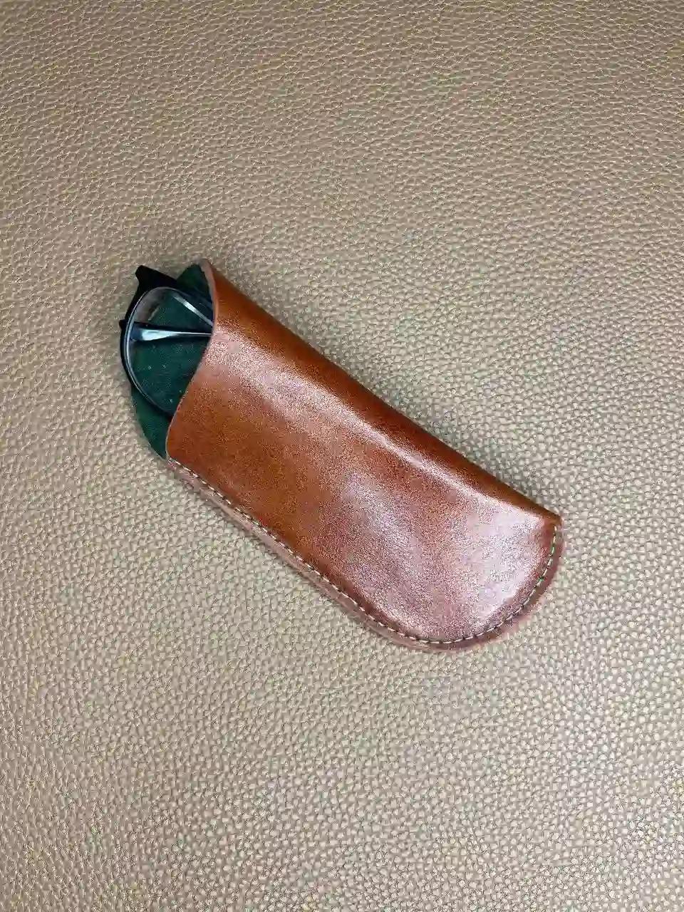 accessories-جلد عینک-image